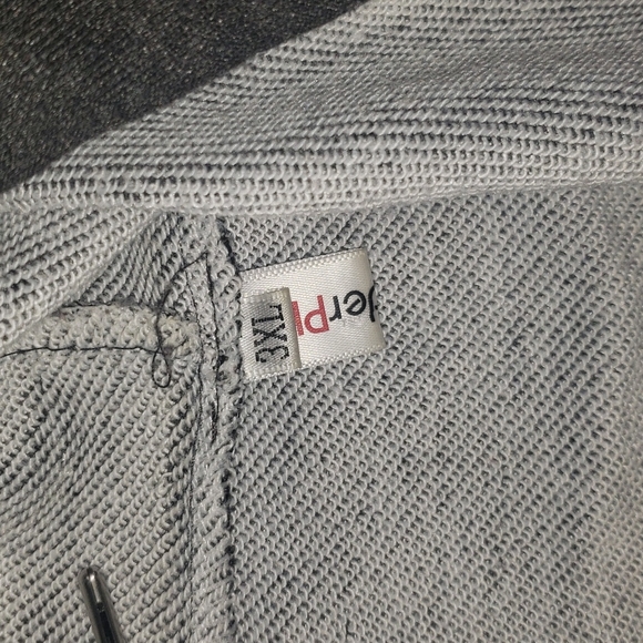 Skeleton Skateboarder - Picture 3 of 3